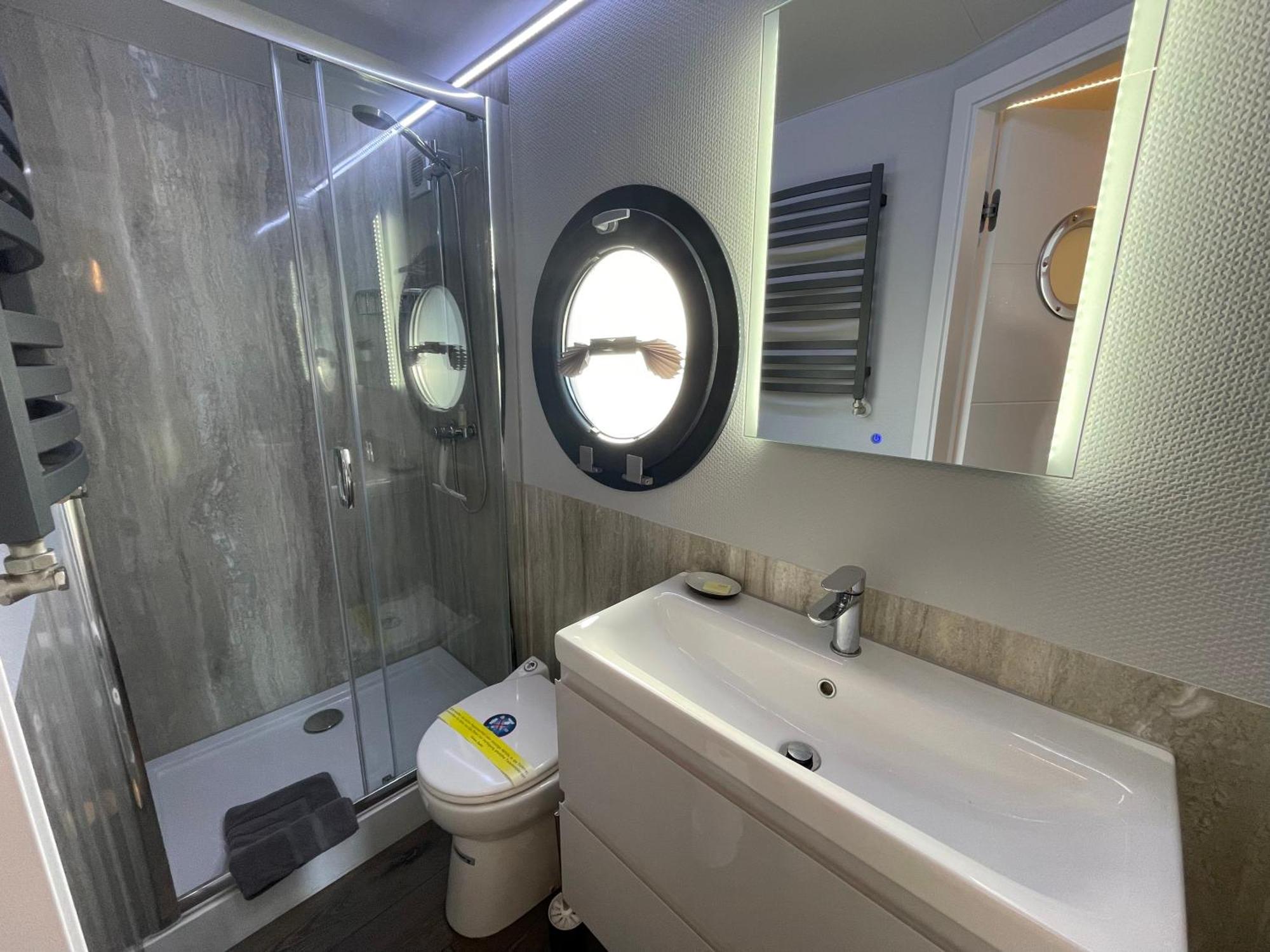 Hausboot Fjord Baltica Mit Dachterrasse In Barth Hotel Kültér fotó